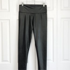 NWT Tagoo Black Faux Leather Slim High-Rise Leggings Large